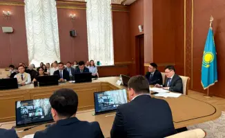 Ерлан Сагнаев встретился с бизнес-сообществом Карагандинской области: обсуждение поддержки предпринимательства и выделенных 14,2 млрд тенге