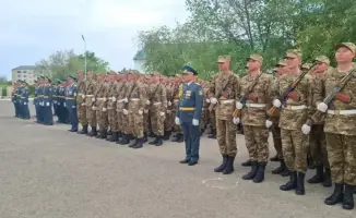 Церемония принятия военной присяги солдатами весеннего призыва в ВКО