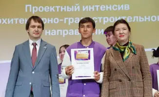 Ученик из Отырарского района представляет Казахстан на международном саммите талантов, исследуя социальные проблемы через искусственный интеллект
