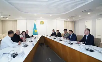 Встреча акима Туркестанской области с председателем YDA Holding обсуждение строительства больницы и инвестиционных проектов