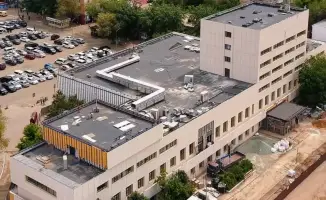 Реконструкция железнодорожного вокзала в Актобе продолжается: новые эскалаторы и коворкинг