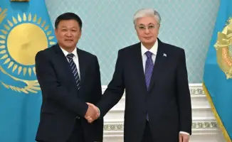 Глава государства принял председателя совета директоров компании Xinjiang Lihua Чжан Цихая