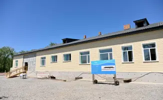 Аким области Берик Уали посетил строительную площадку центра коронарных вмешательств в Урджаре