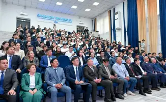 Фестиваль ABAY SCIENCE FEST встреча акима области с молодыми учеными