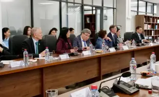 Женская сила: как партии Казахстана меняют политику?