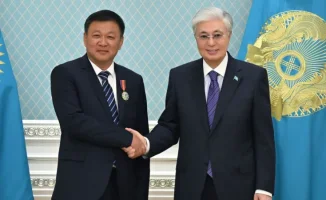 Токаев обсудил с главой Xinjiang Lihua создание новых заводов и рабочих мест в Казахстане