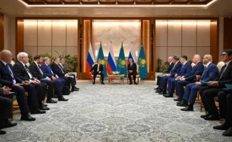 Токаев и Путин обсудили мирное развитие в Астане