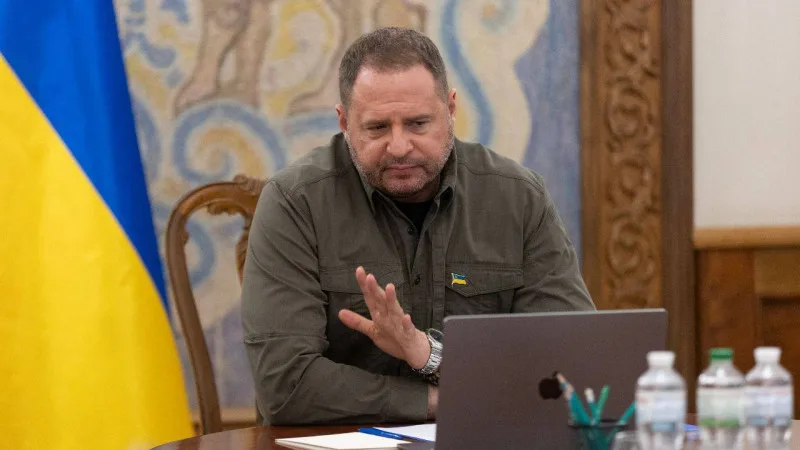 Экс-глава офиса президента Украины Андрей Ермак освобожден под рекордный залог {city2}