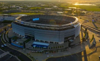 Газон стадиона MetLife Stadium в Нью-Йорке подвергся критике: тренер сборной Норвегии недоволен качеством покрытия