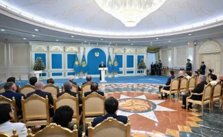 Токаев поздравил врачей с Днем медицинского работника на торжественном мероприятии в Акорде