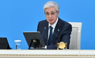 Токаев утвердил изменения в трудовом законодательстве: новые правила повлияют на права работников и работодателей