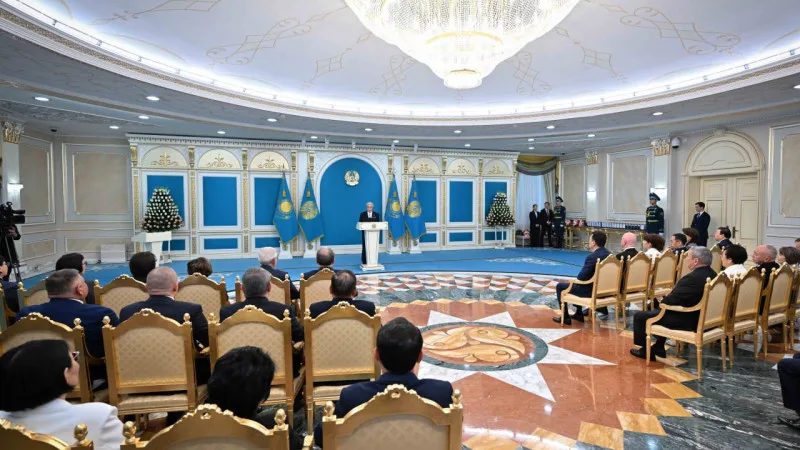 Токаев поблагодарил медиков на торжественном мероприятии в Акорде, посвященном Дню медицинского работника {city2}